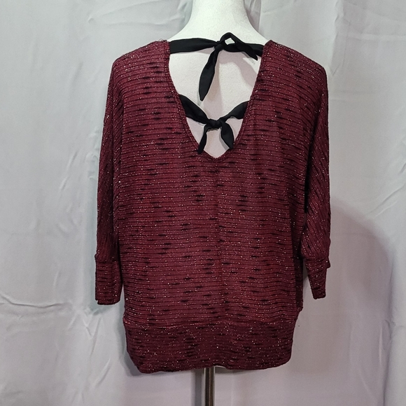 By & By Women's Burgundy Red 3/4 Sleeve Shimmery Semi-Sheer Top Size XL - Picture 8 of 10